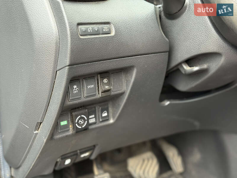 Позашляховик / Кросовер Nissan Rogue 2016 в Харкові