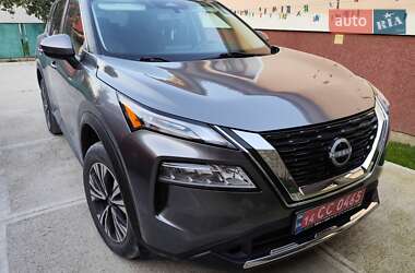 Внедорожник / Кроссовер Nissan Rogue 2022 в Ивано-Франковске