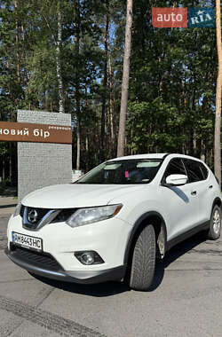 Позашляховик / Кросовер Nissan Rogue 2015 в Олевську