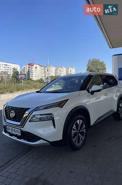 Внедорожник / Кроссовер Nissan Rogue 2021 в Запорожье