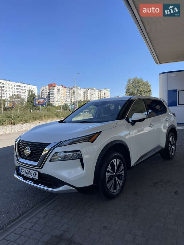 Nissan Rogue 2021