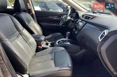 Внедорожник / Кроссовер Nissan Rogue 2014 в 