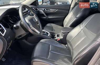 Внедорожник / Кроссовер Nissan Rogue 2014 в 