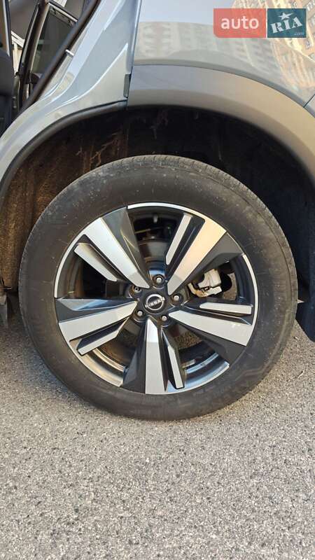 Позашляховик / Кросовер Nissan Rogue 2022 в Києві