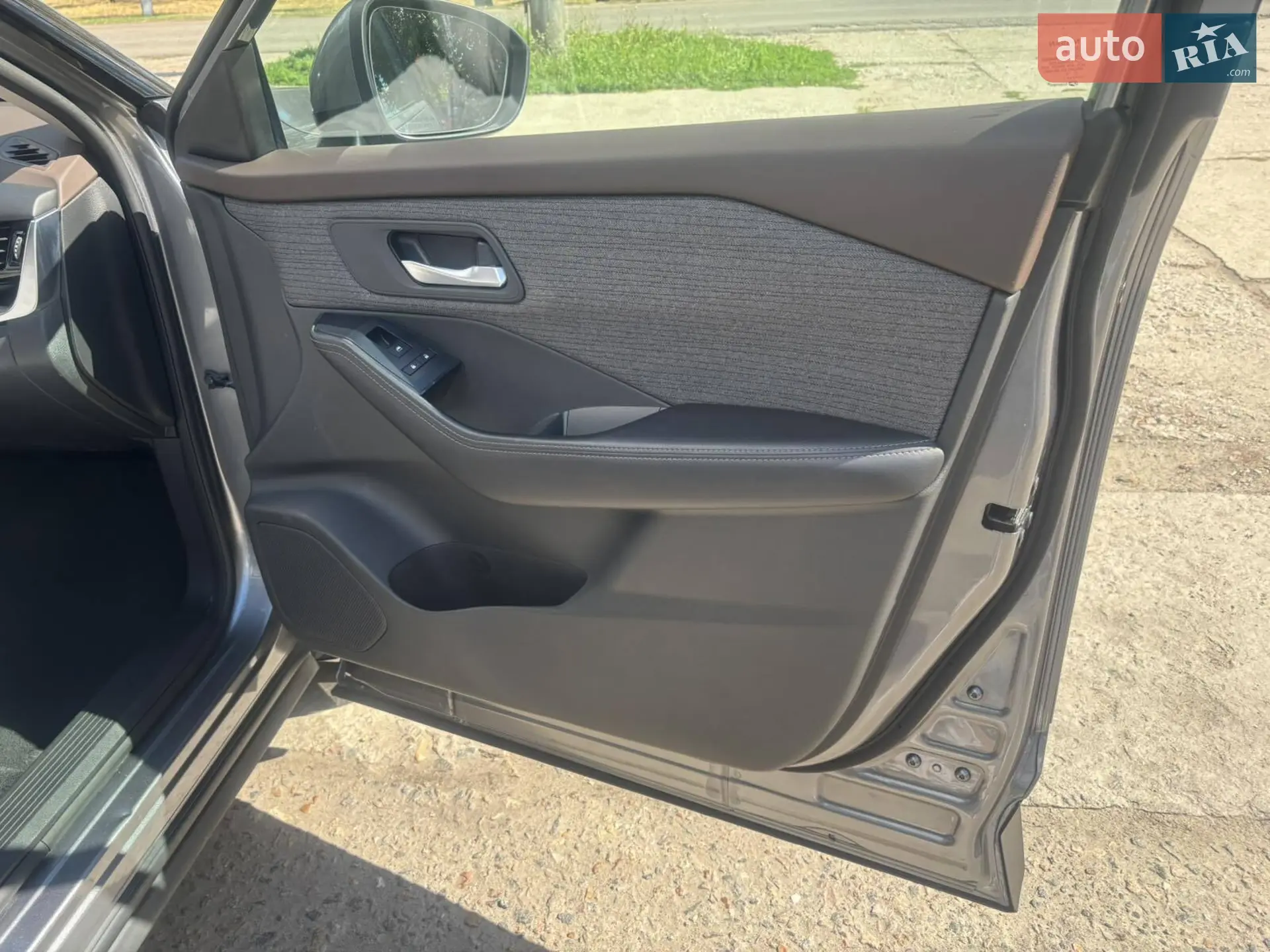 2021 Nissan Rogue - мініатюра 26