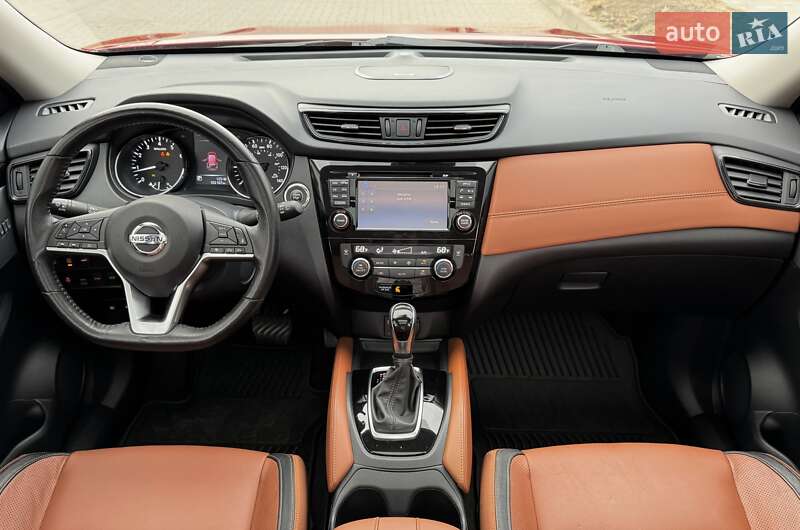 Внедорожник / Кроссовер Nissan Rogue 2017 в Одессе