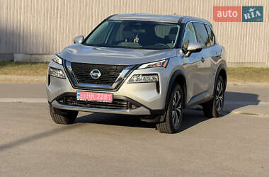 Позашляховик / Кросовер Nissan Rogue 2021 в 