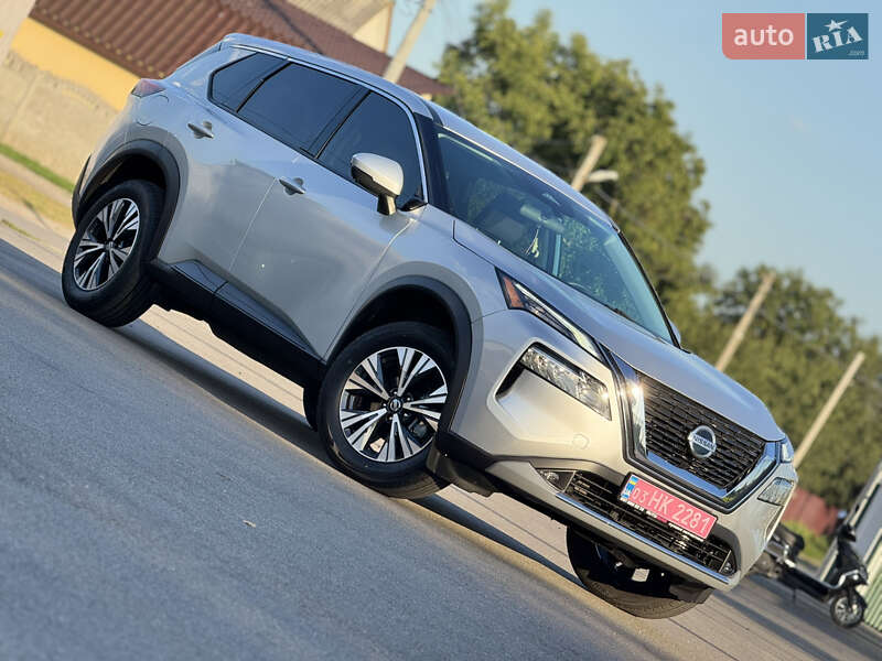 Позашляховик / Кросовер Nissan Rogue 2021 в Києві
