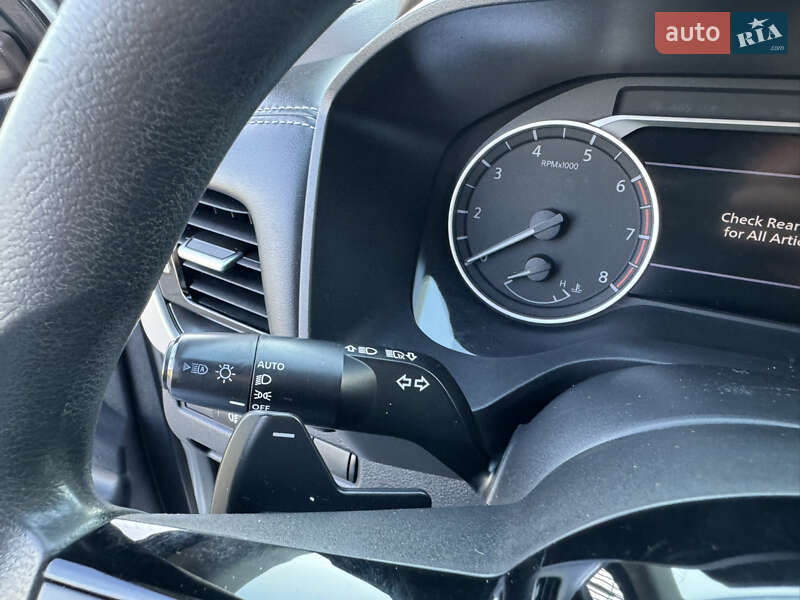 Позашляховик / Кросовер Nissan Rogue 2021 в Києві