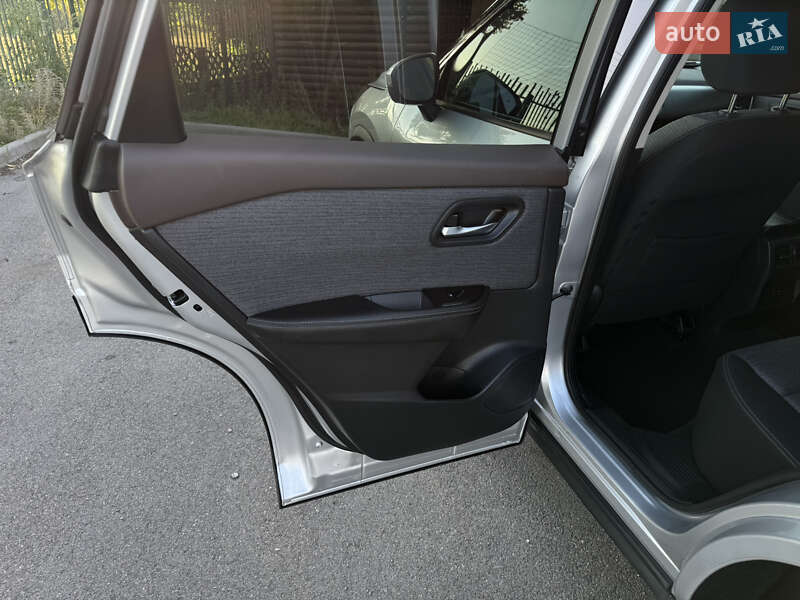 Позашляховик / Кросовер Nissan Rogue 2021 в Києві