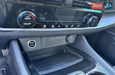 Позашляховик / Кросовер Nissan Rogue 2021 в 