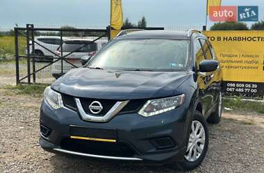 Позашляховик / Кросовер Nissan Rogue 2016 в Львові