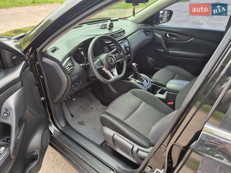 Позашляховик / Кросовер Nissan Rogue 2017 в Ніжині