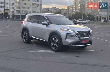 Позашляховик / Кросовер Nissan Rogue 2022 в Івано-Франківську