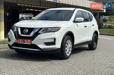 Внедорожник / Кроссовер Nissan Rogue 2017 в Львове