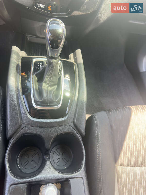 Внедорожник / Кроссовер Nissan Rogue 2018 в Каменском фото 6 Внедорожник / Кроссовер Nissan Rogue 2018 в Каменском