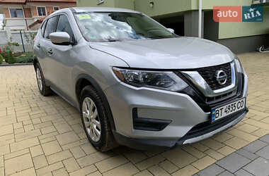 Внедорожник / Кроссовер Nissan Rogue 2016 в Львове