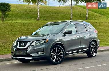 Позашляховик / Кросовер Nissan Rogue 2017 в Києві