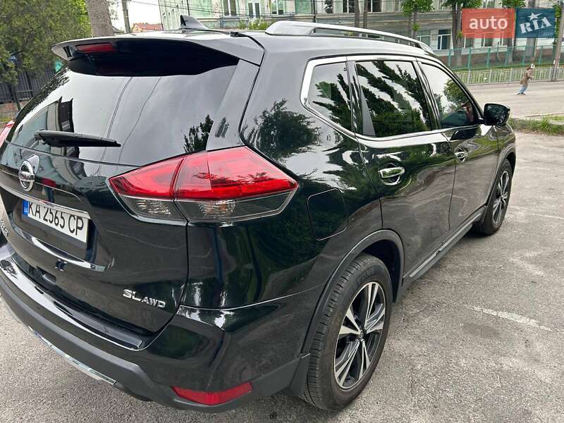 Позашляховик / Кросовер Nissan Rogue 2017 в Івано-Франківську