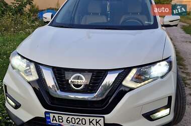 Внедорожник / Кроссовер Nissan Rogue 2018 в Виннице