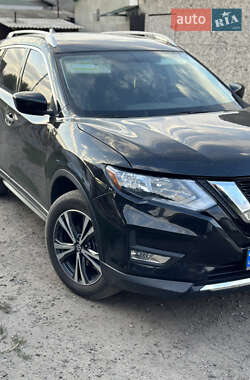 Позашляховик / Кросовер Nissan Rogue 2018 в Києві