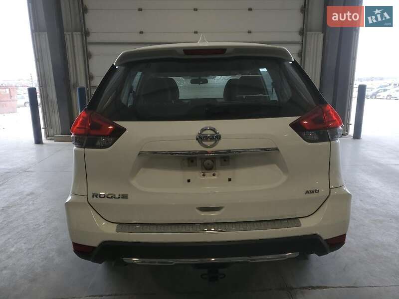 Внедорожник / Кроссовер Nissan Rogue 2016 в Одессе