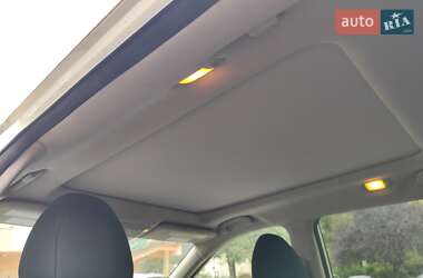 Внедорожник / Кроссовер Nissan Rogue 2017 в Киеве