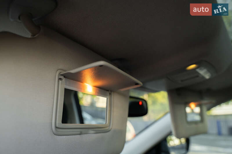 Позашляховик / Кросовер Nissan Rogue 2014 в Тернополі