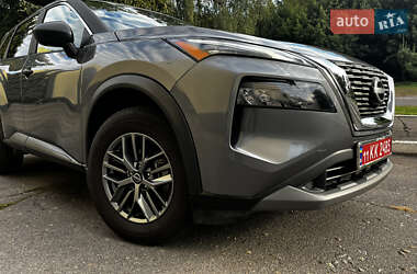 Внедорожник / Кроссовер Nissan Rogue 2023 в 