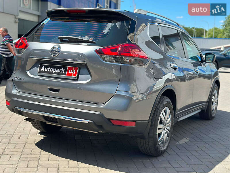 Позашляховик / Кросовер Nissan Rogue 2017 в Одесі