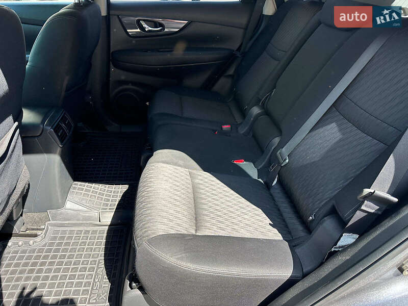 Позашляховик / Кросовер Nissan Rogue 2017 в Одесі