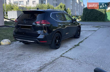 Внедорожник / Кроссовер Nissan Rogue 2016 в Киеве