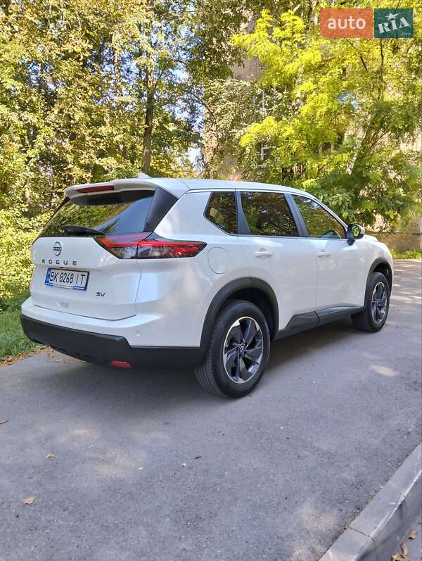 Позашляховик / Кросовер Nissan Rogue 2024 в Рівному фото 23 Позашляховик / Кросовер Nissan Rogue 2024 в Рівному