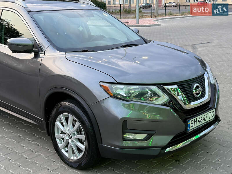 Внедорожник / Кроссовер Nissan Rogue 2017 в Одессе