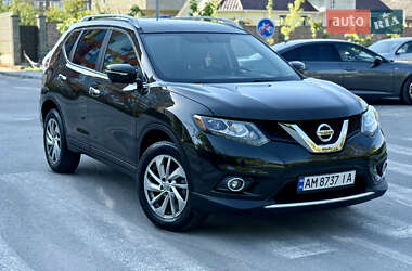 Позашляховик / Кросовер Nissan Rogue 2014 в Житомирі