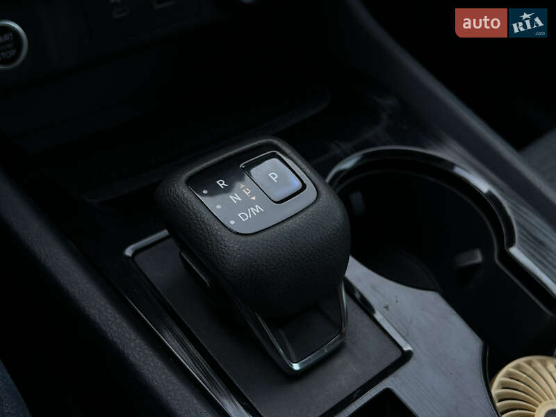 Позашляховик / Кросовер Nissan Rogue 2021 в Миколаєві