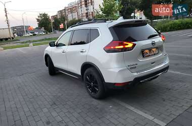 Внедорожник / Кроссовер Nissan Rogue 2017 в Ровно