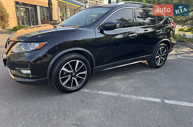 Внедорожник / Кроссовер Nissan Rogue 2018 в Днепре