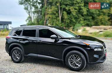 Внедорожник / Кроссовер Nissan Rogue 2021 в 