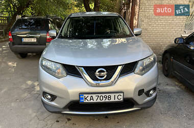 Позашляховик / Кросовер Nissan Rogue 2015 в Києві