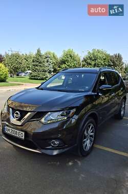 Внедорожник / Кроссовер Nissan Rogue 2014 в Киеве