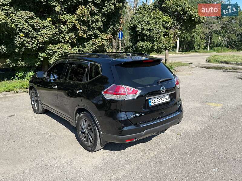 Внедорожник / Кроссовер Nissan Rogue 2014 в Харькове