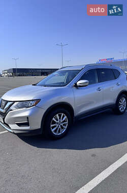 Позашляховик / Кросовер Nissan Rogue 2017 в Дніпрі