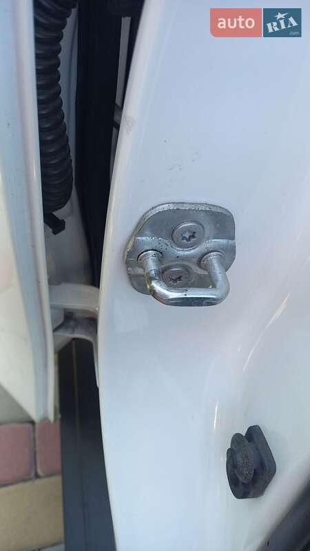 Внедорожник / Кроссовер Nissan Rogue 2016 в Киеве фото 19 Внедорожник / Кроссовер Nissan Rogue 2016 в Киеве