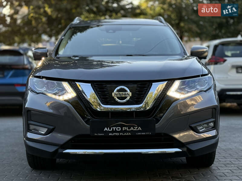 Внедорожник / Кроссовер Nissan Rogue 2017 в Одессе