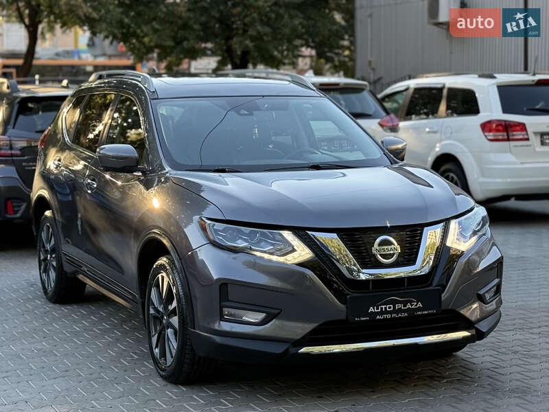 Внедорожник / Кроссовер Nissan Rogue 2017 в Одессе