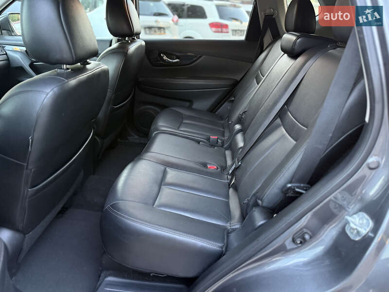 Внедорожник / Кроссовер Nissan Rogue 2017 в Одессе