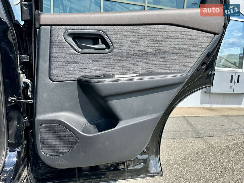 Внедорожник / Кроссовер Nissan Rogue 2021 в Киеве