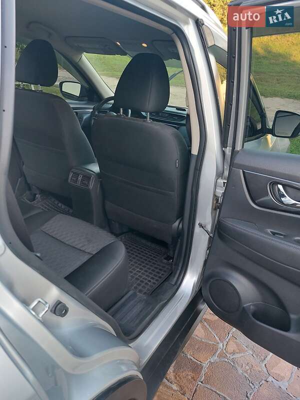 Внедорожник / Кроссовер Nissan Rogue 2018 в Харькове