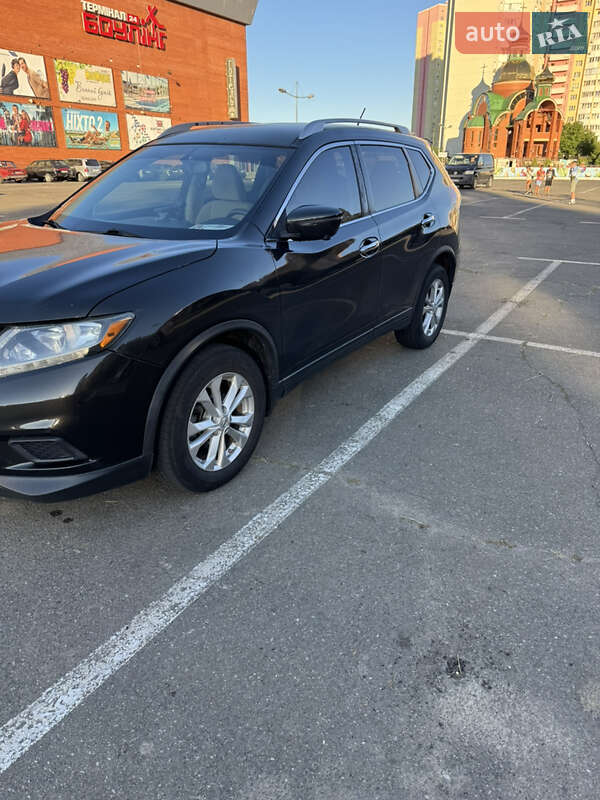 Внедорожник / Кроссовер Nissan Rogue 2016 в Броварах